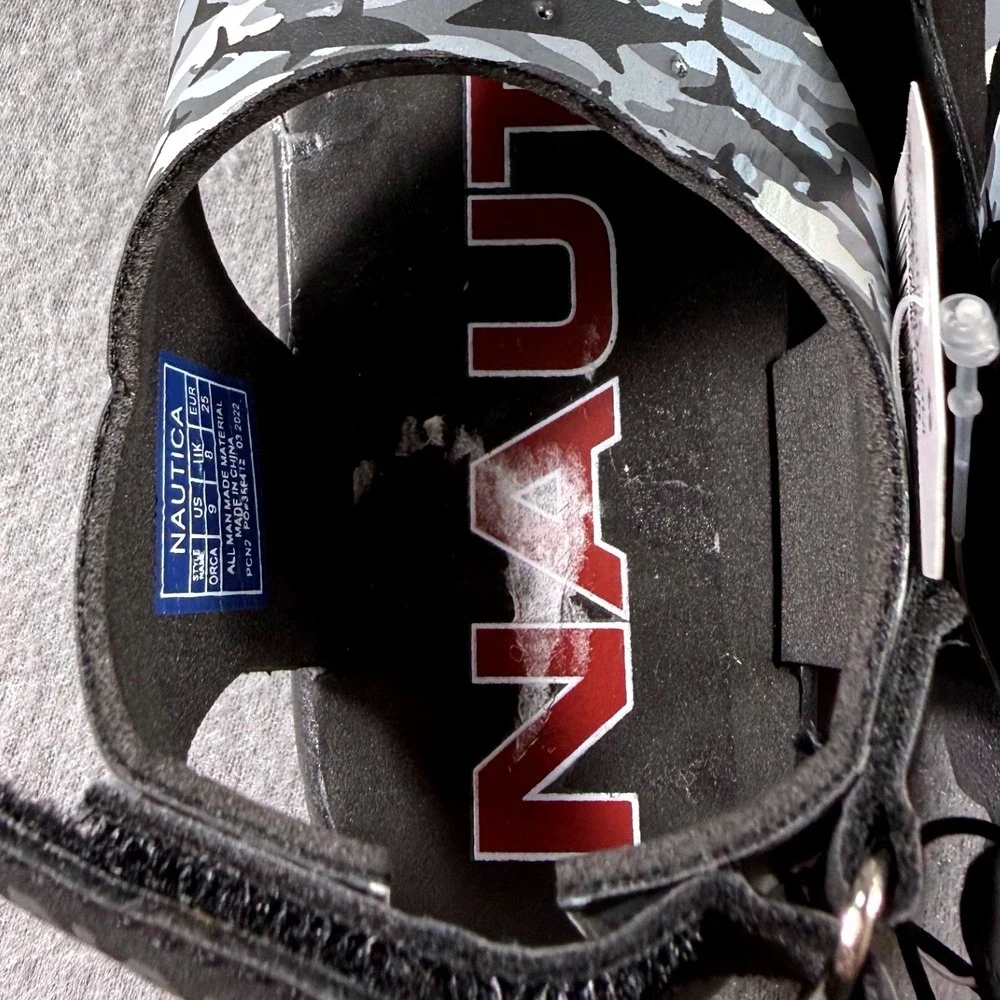 NWT Nautica Orca Toddler Boys Shark Camo Sandals Size 9 Black Grey‎ Water Shoes